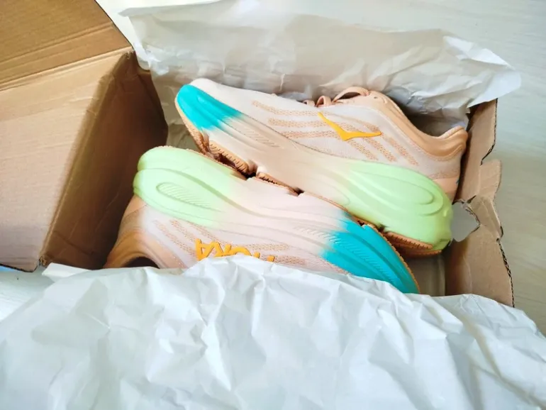 Hoka Bondi 9 bike usato — immagine 4 di 6