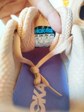 Hoka Bondi 9 bike usato — immagine 5 di 6
