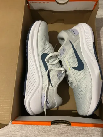 Brugt Nike Air Zoom Structure 24 bike — billede 2 af 3