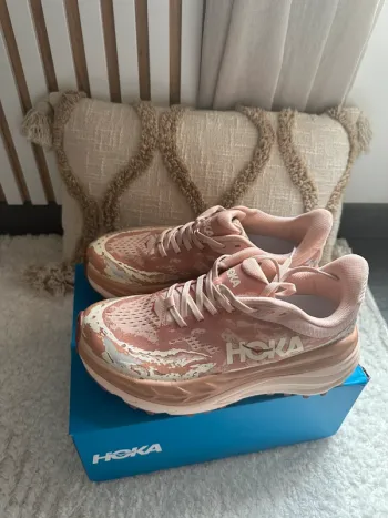 Käytetty Rose Stinson 7 Running Shoes