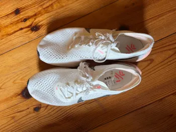 Nike Vaporfly bike usato — immagine 2 di 3
