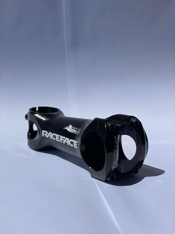 Tweedehands Race Face Deus XC 110 mm bike — afbeelding 1 van 8