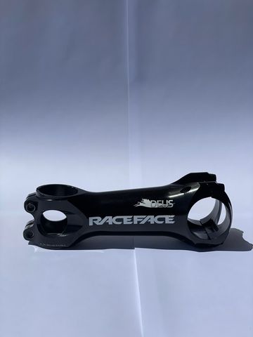 Tweedehands Race Face Deus XC 110 mm bike — afbeelding 4 van 8