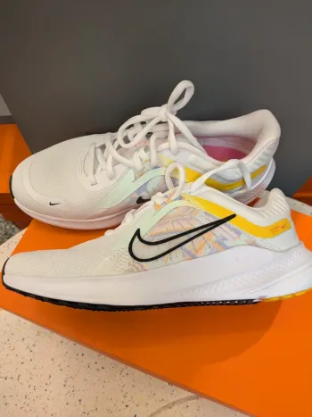 Brugt Autre Nike Running Shoes Running Shoes