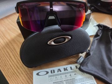 Oakley sutro 2025 Cycling Accessories d'occasion
