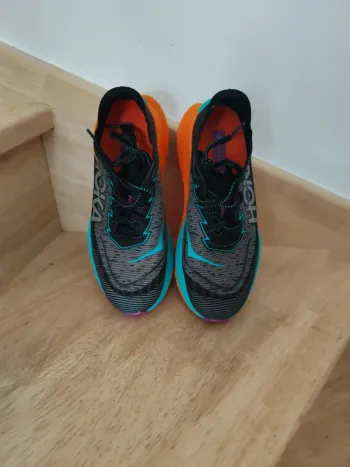 Hoka Mach 2 Running Shoes usato