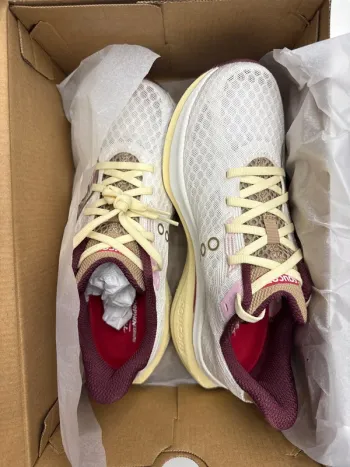 Käytetty Saucony Endorphin Speed 5 bike — kuva 2 / 8