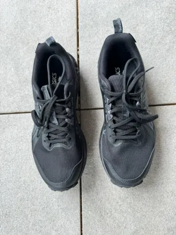 Asics Trail Laufschuh bike d'occasion — image 2 sur 2