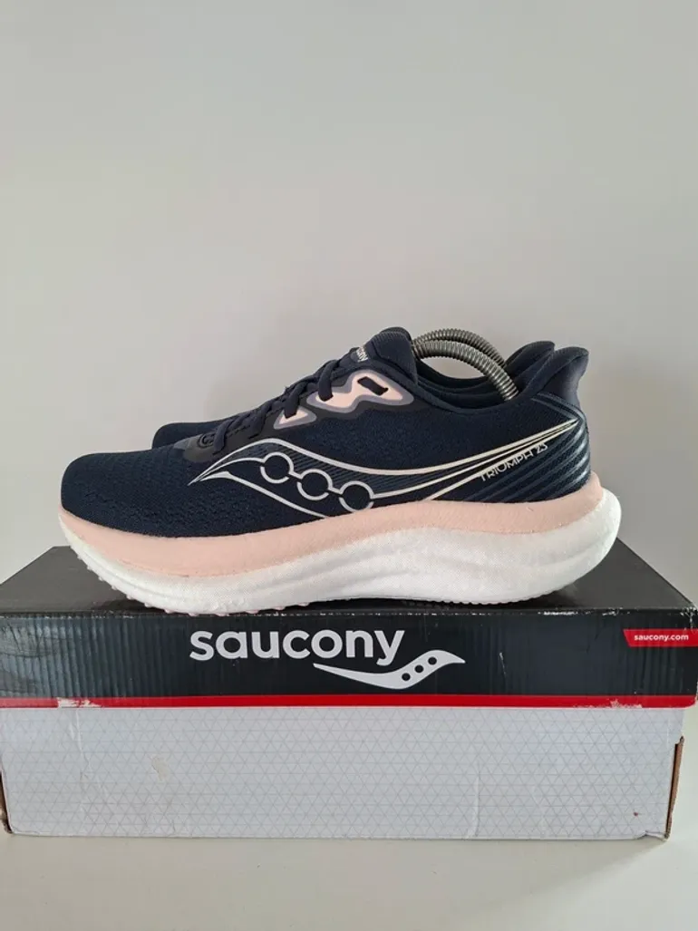 Saucony Triumph 23 bike d'occasion — image 6 sur 15