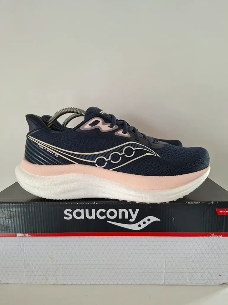 Saucony Triumph 23 bike d'occasion — image 3 sur 15
