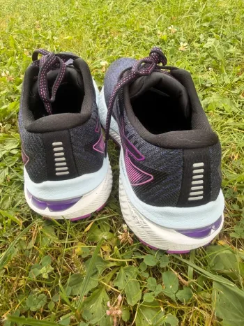 Używany Asics Running Shoes bike — zdjęcie 3 z 6