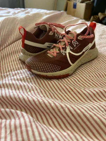 Used Pegasus React Trail 4 Running Shoes
