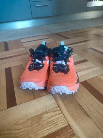 Used Asics Trail running shoes bike — image 4 of 7