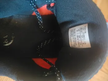 Used Asics Trail running shoes bike — image 7 of 7