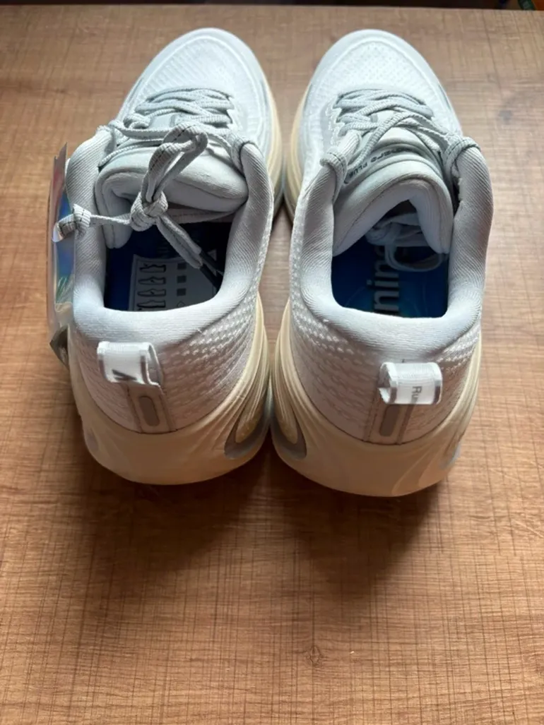 Nike Vomero Plus bike usato — immagine 4 di 8