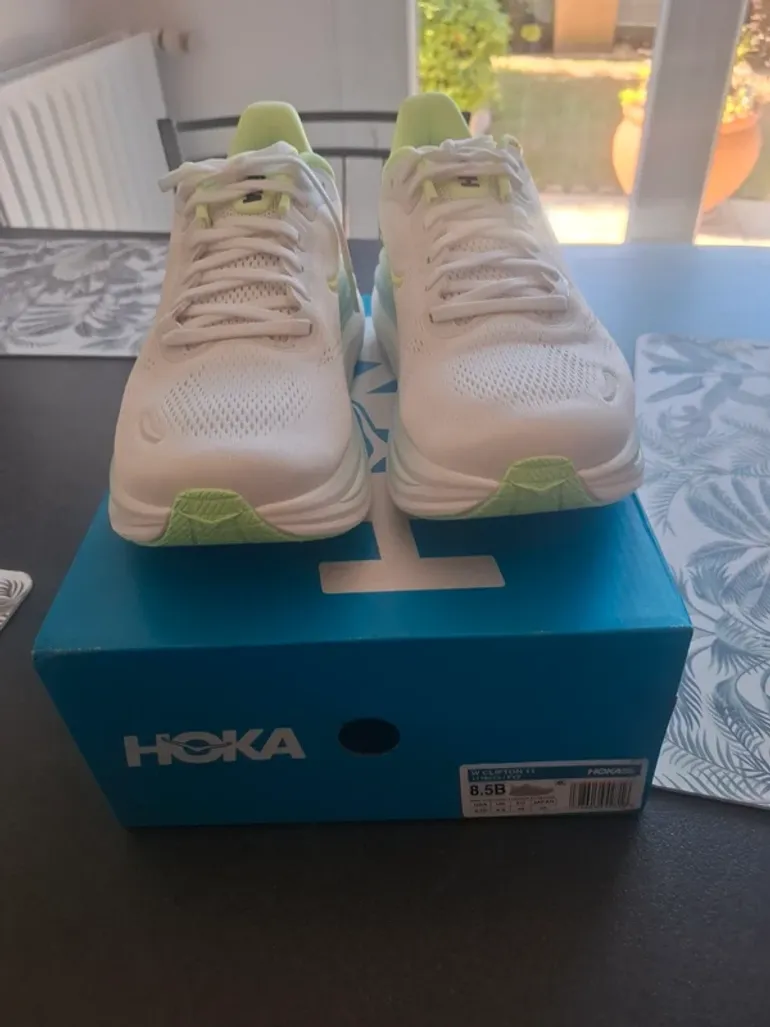 Hoka Clifton 11 bike usato — immagine 2 di 3
