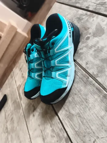 Used Salomon Speedcross Running Shoes