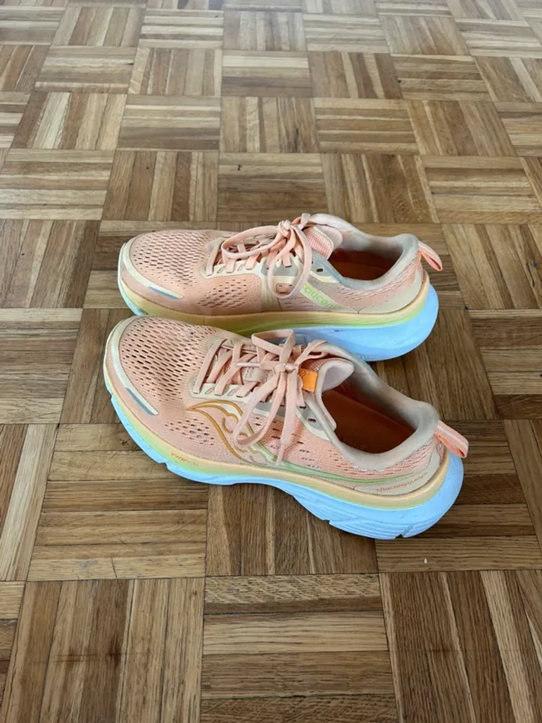 Used Saucony PWR RUN Guide18 bike — image 3 of 6