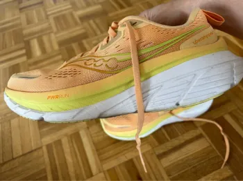 Used Saucony PWR RUN Guide18 bike — image 6 of 6