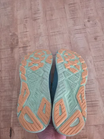 Hoka Arahi 6 bike d'occasion — image 5 sur 5