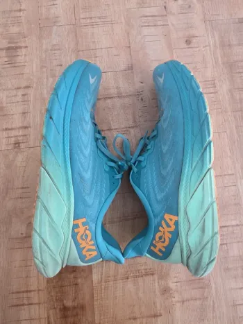 Hoka Arahi 6 Running Shoes d'occasion