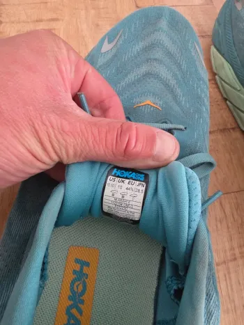 Hoka Arahi 6 bike d'occasion — image 3 sur 5