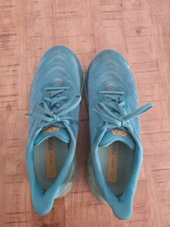 Hoka Arahi 6 bike d'occasion — image 2 sur 5