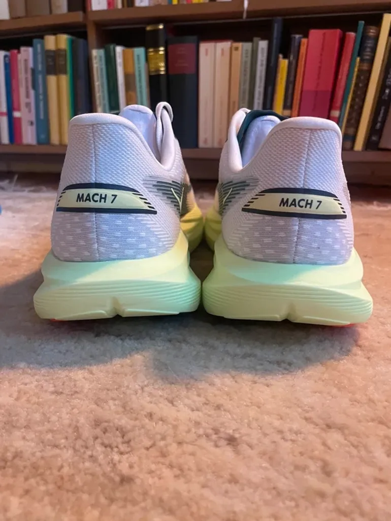 Used Hoka Mach 7 bike — image 4 of 8