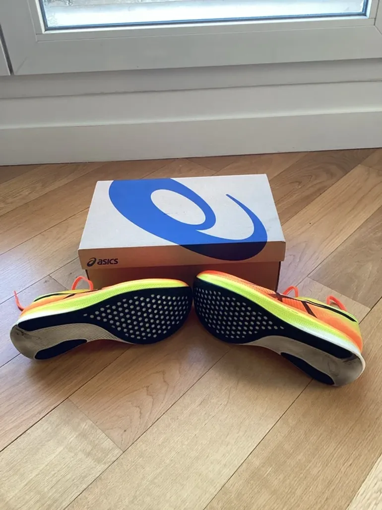 Tweedehands Asics Metaspeed Sky bike — afbeelding 3 van 7