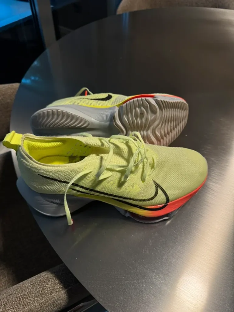 Brugt Nike Air Zoom Tempo NEXT% bike — billede 5 af 7