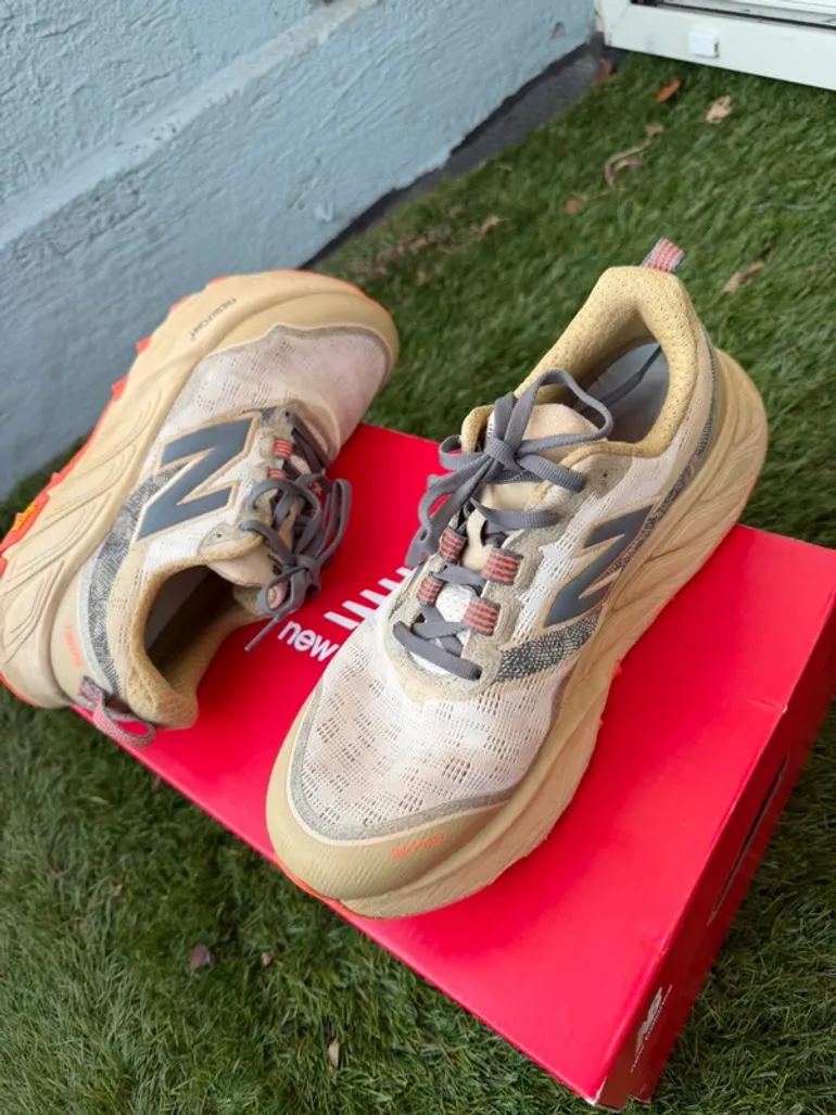 New Balance Hierro Foam V9 bike usato — immagine 5 di 11
