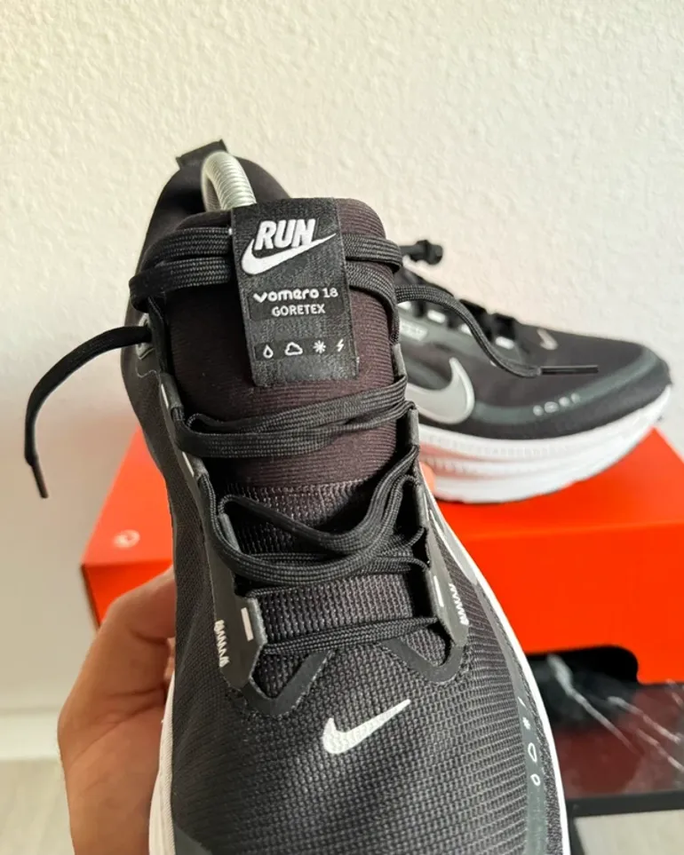 Nike Vomero 18 GTX bike usato — immagine 3 di 10