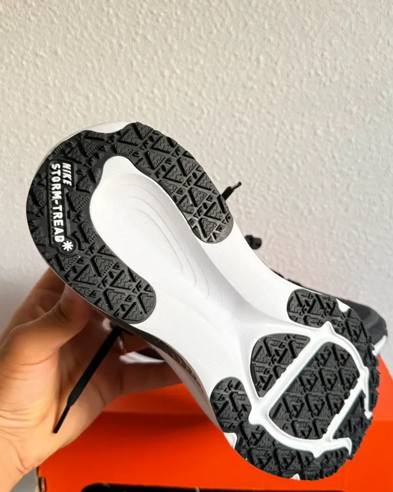 Nike Vomero 18 GTX bike usato — immagine 2 di 10