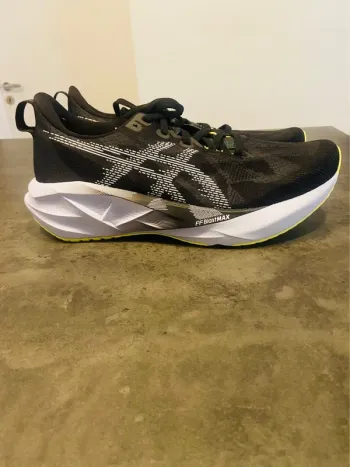 Asics Novablast 5 bike d'occasion — image 3 sur 7