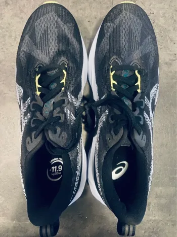 Asics Novablast 5 bike d'occasion — image 6 sur 7