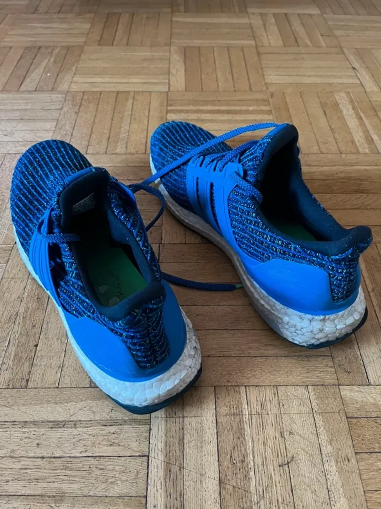 Used Adidas Ultra Boost 4.0 2018 bike — image 3 of 5