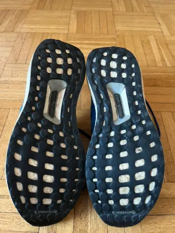 Used Adidas Ultra Boost 4.0 2018 bike — image 4 of 5