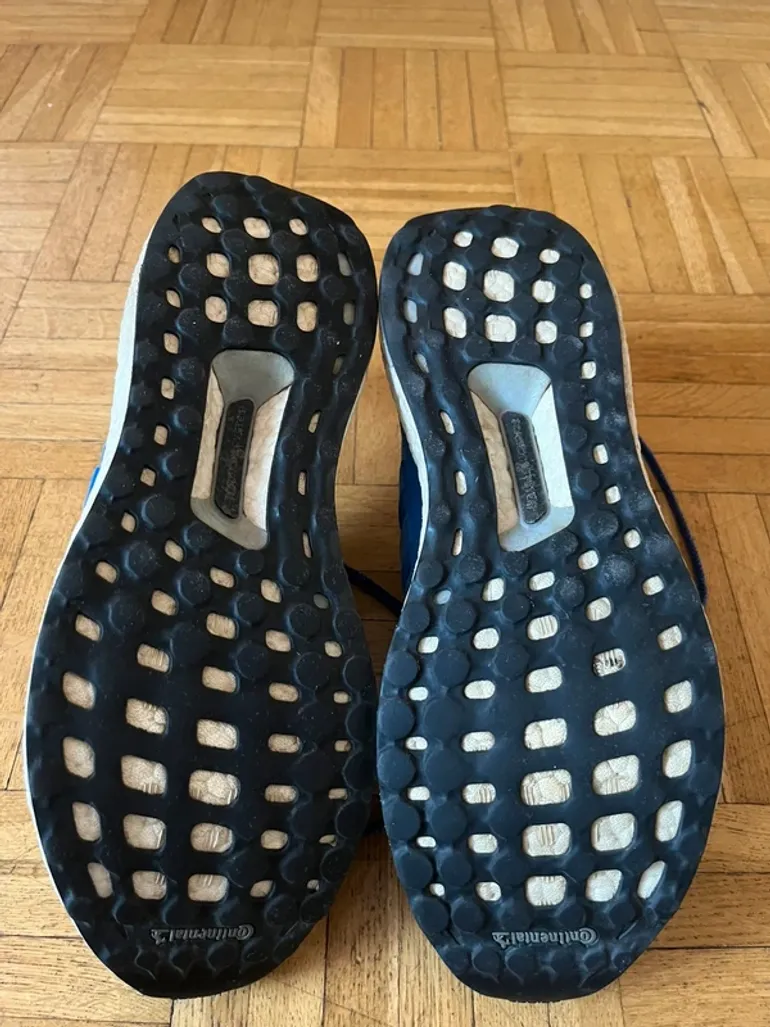 Used Adidas Ultra Boost 4.0 2018 bike — image 4 of 5