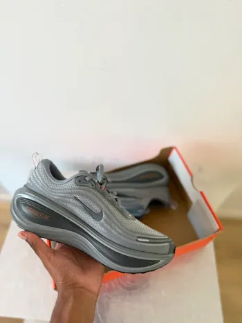 Orange Vomero Plus Running Shoes d'occasion