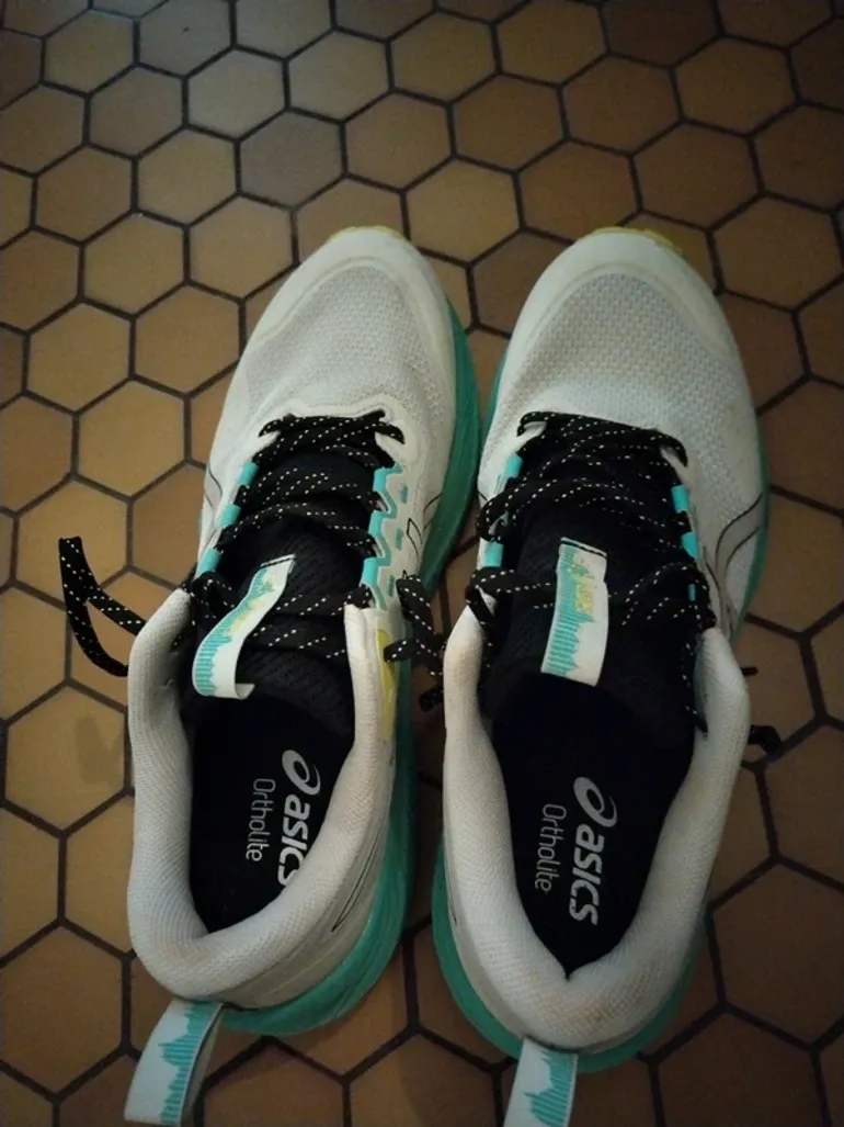 Used Asics Trabuco Terra 3 bike — image 2 of 7