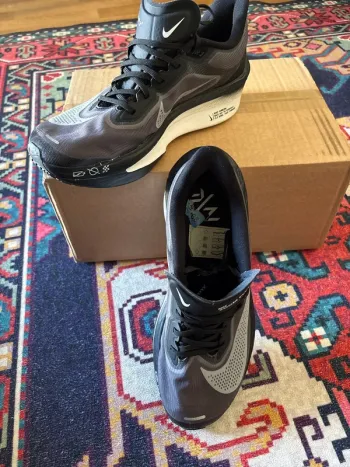 Used Nike Zoom Fly 6 ZoomX bike — image 3 of 15