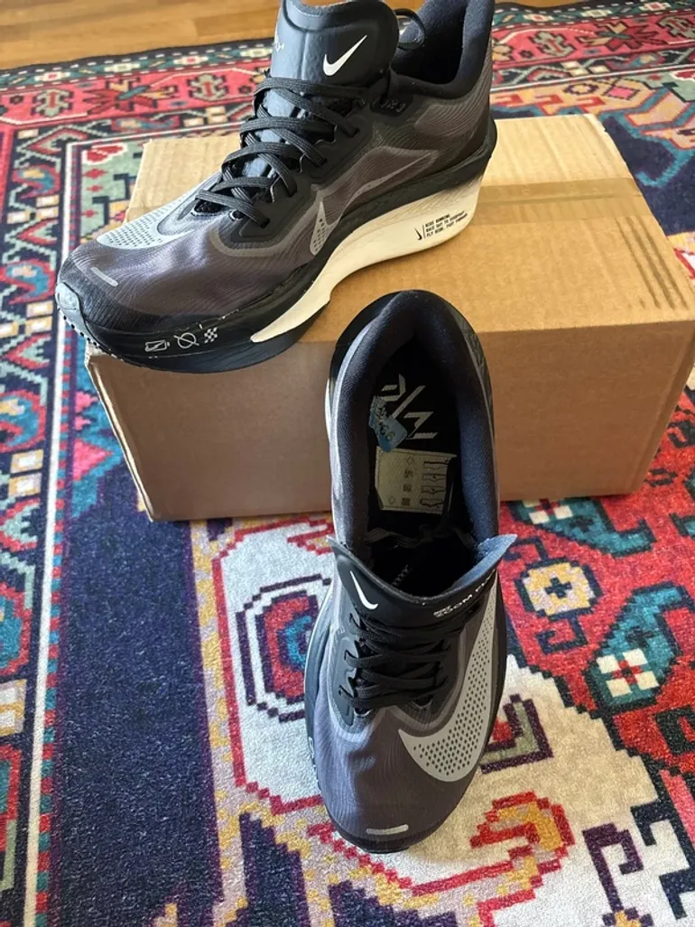 Used Nike Zoom Fly 6 ZoomX bike — image 3 of 15