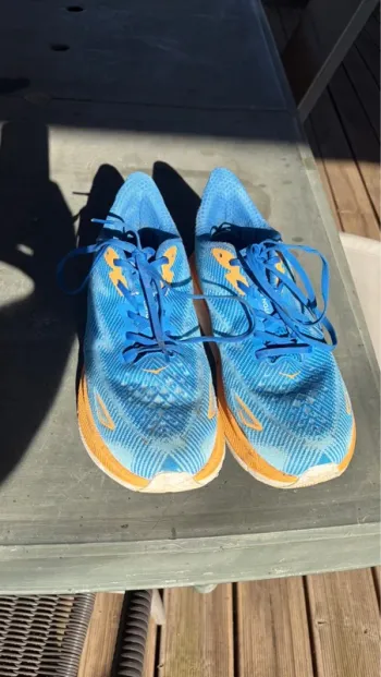 Used Hoka Clifton 9 bike — image 3 of 4