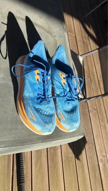 Used Hoka Clifton 9 bike — image 2 of 4
