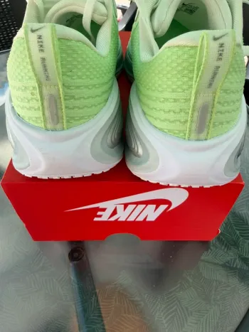 Used Nike Zoom X Vomero bike — image 5 of 12