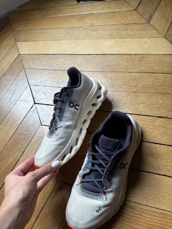 Used On Running shoes bike — image 5 of 5