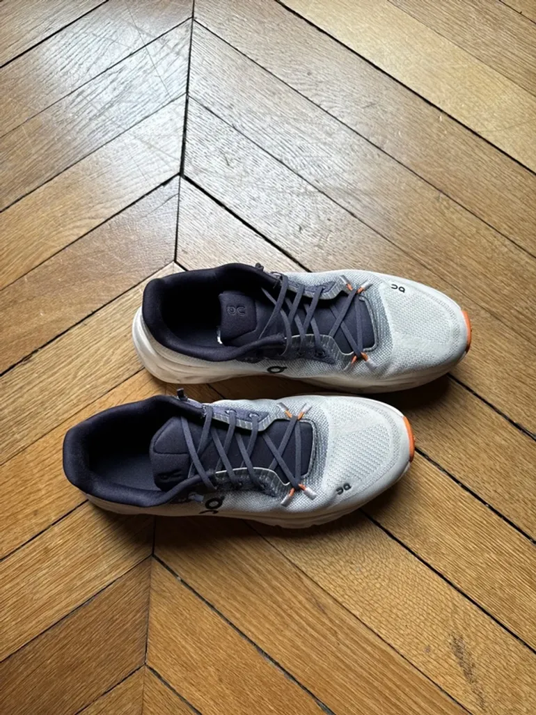 Used On Running shoes bike — image 4 of 5