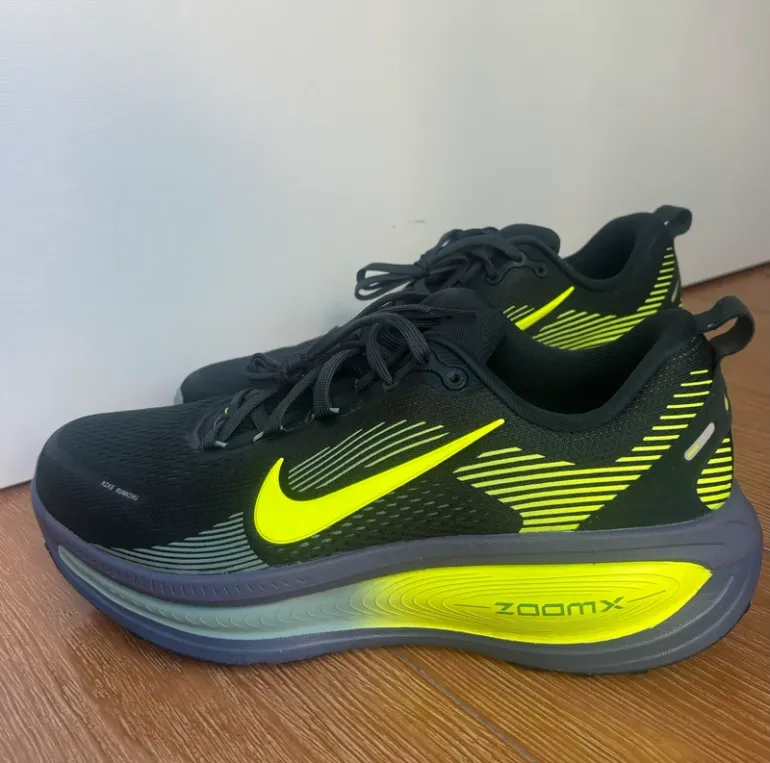 Brugt Nike Vomero 18 bike — billede 2 af 12
