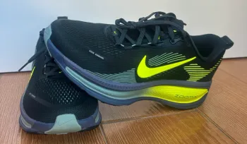 Brugt Nike Vomero 18 Running Shoes