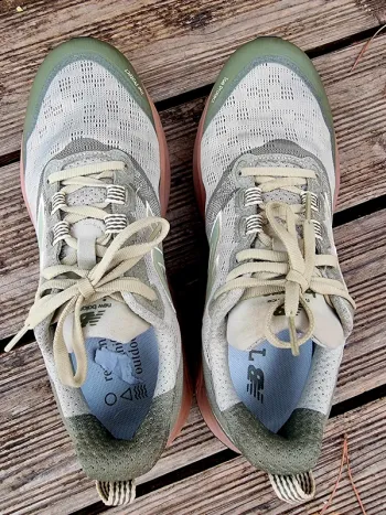 New Balance Hierro V9 bike usato — immagine 5 di 9